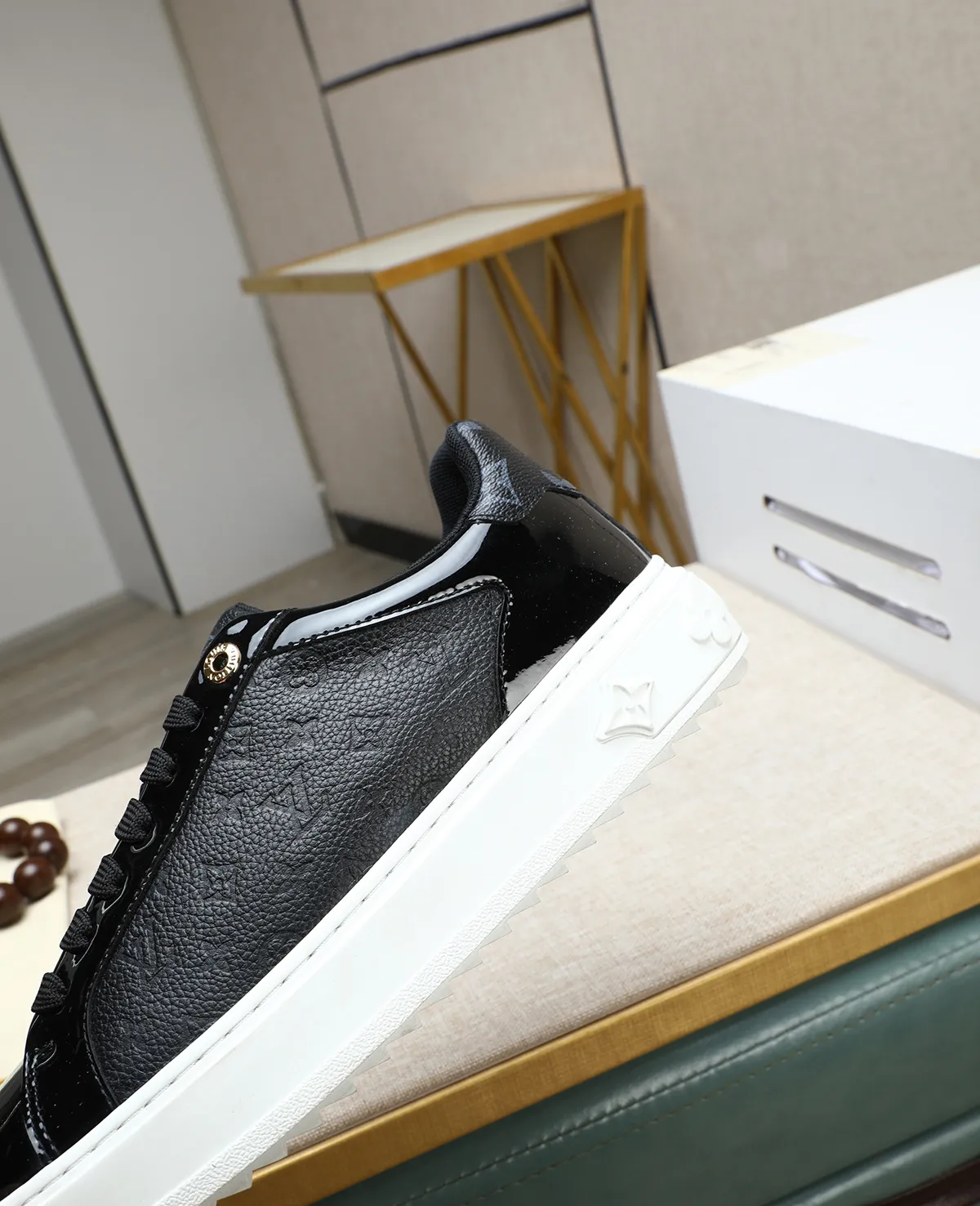 Men's men's shoes 💰540 📛📛(Niuli) high-end [LOUIS VUITTON] Louis Vuitton official website synchronized new products 👟Milan fashion catwalk style 🇰🇾🇰🇾LV family logo, celebrity style, a must-have for fashionistas ⚠️Top-layer calfskin ➕Cow leather lining ➕Mesh lining Official website original special outsole👞Number 38-44